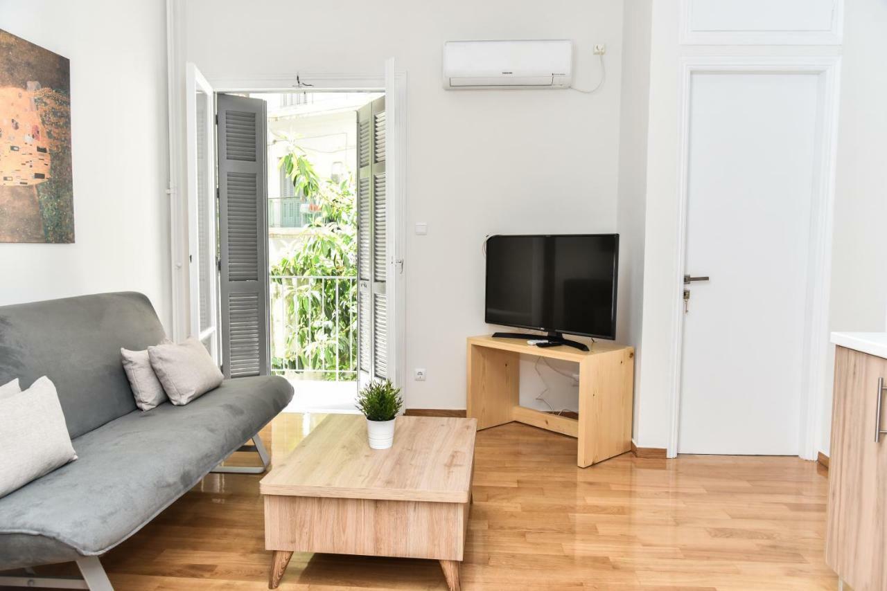 Warm Apartment At Exarchia 1 Bed 2 Pers Athènes Extérieur photo